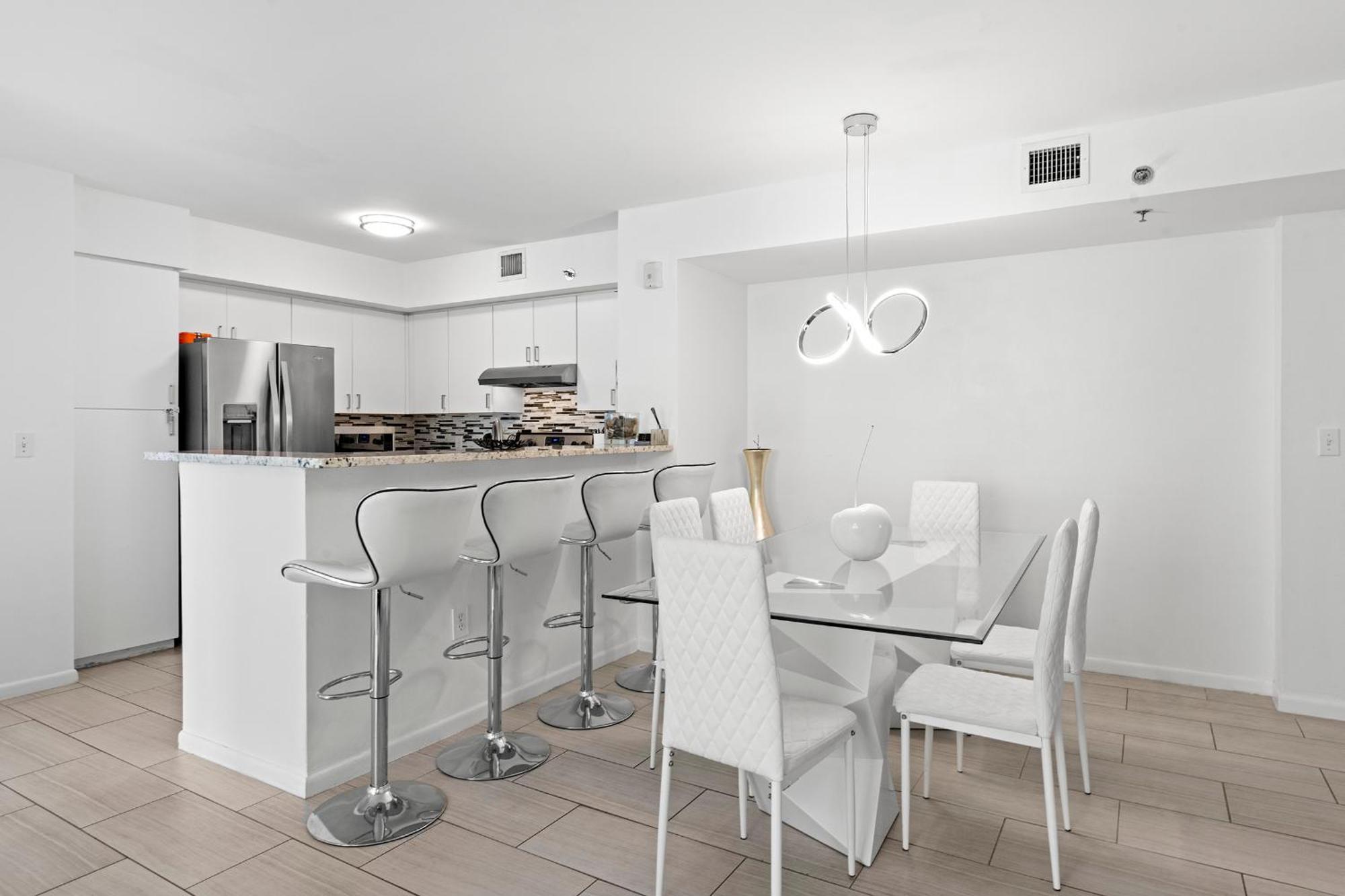 Appartamento Yacht Club 2 Bedroom And 2 Bathroom With Baby Crib & Free Parking