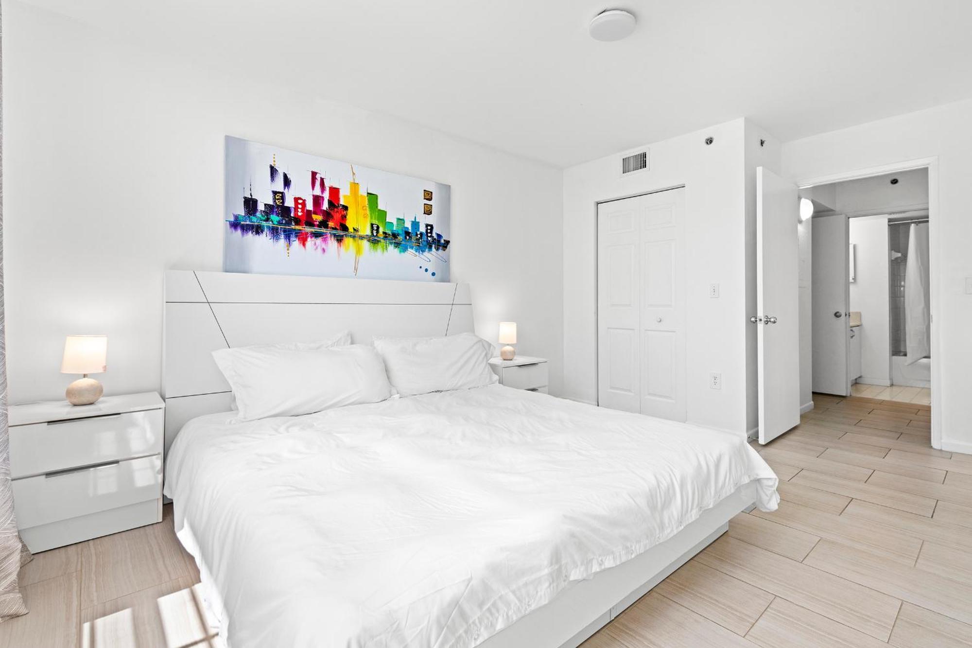 Yacht Club 2 Bedroom And 2 Bathroom With Baby Crib & Free Parking Appartamento